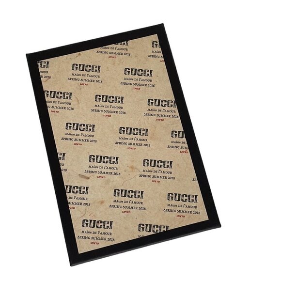 Gucci NWT iPhone Case / Cover 7 Moon Corn Maze #519695 GUCCY Gift Box - Picture 11 of 13